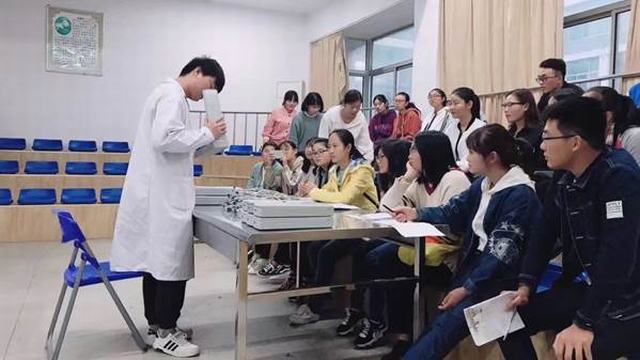 http://www.htc.edu.cn/__local/B/E2/20/F88A8F8618C78683DE9B48E08CD_E28088AE_18D38.jpg